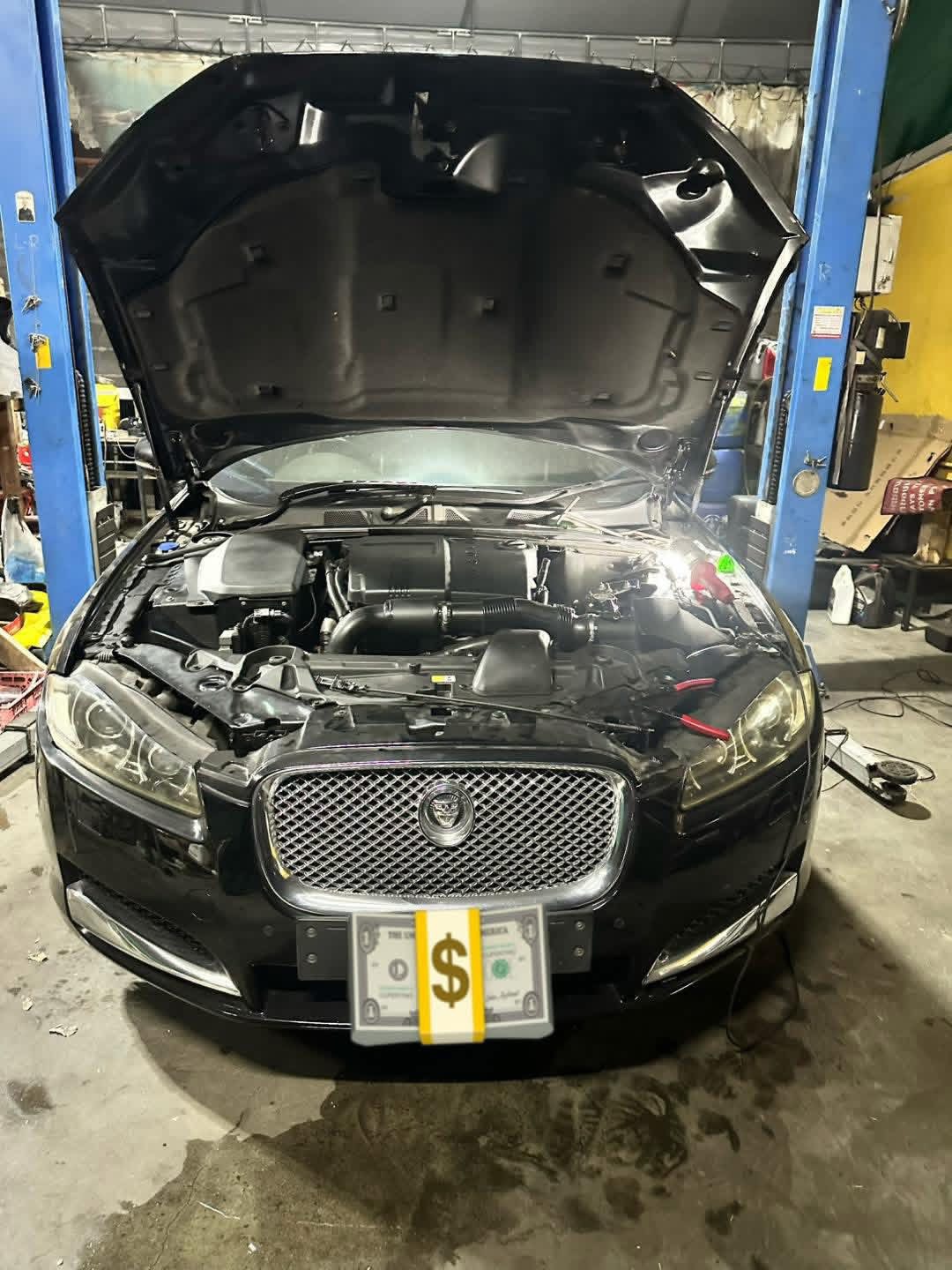 Jaguar XF
